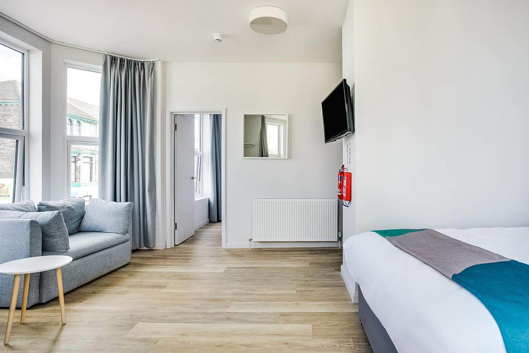 Oyo Studiotel Gy - Modern Hotel Apartments Great Yarmouth Exterior photo